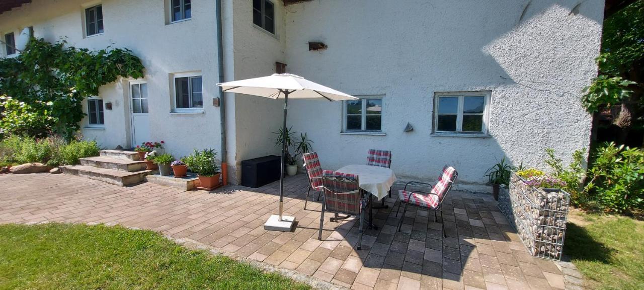 Ruhig Gelegene Ferienwohnung Im Gruenen Mit Terrasse Und Kleinem Garten Rotthalmuenster Экстерьер фото