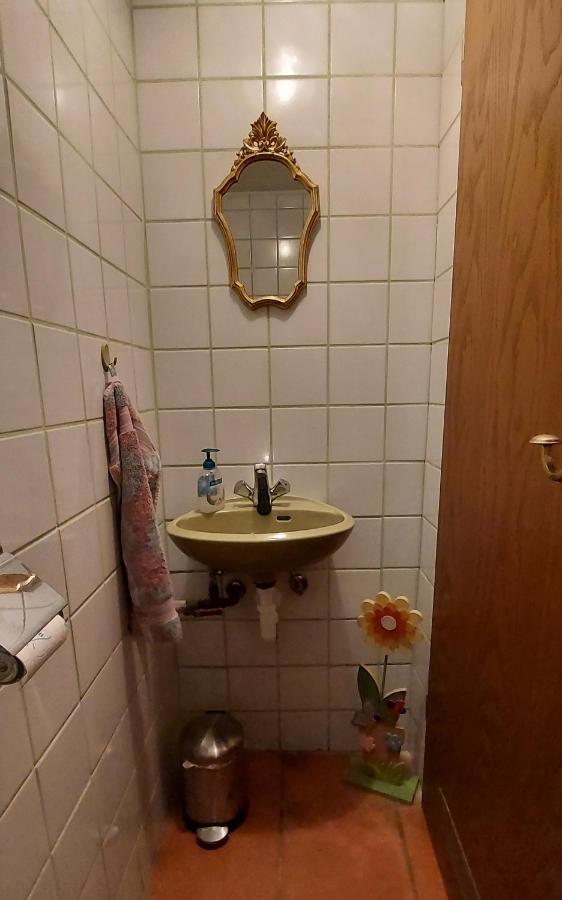 Ruhig Gelegene Ferienwohnung Im Gruenen Mit Terrasse Und Kleinem Garten Rotthalmuenster Экстерьер фото